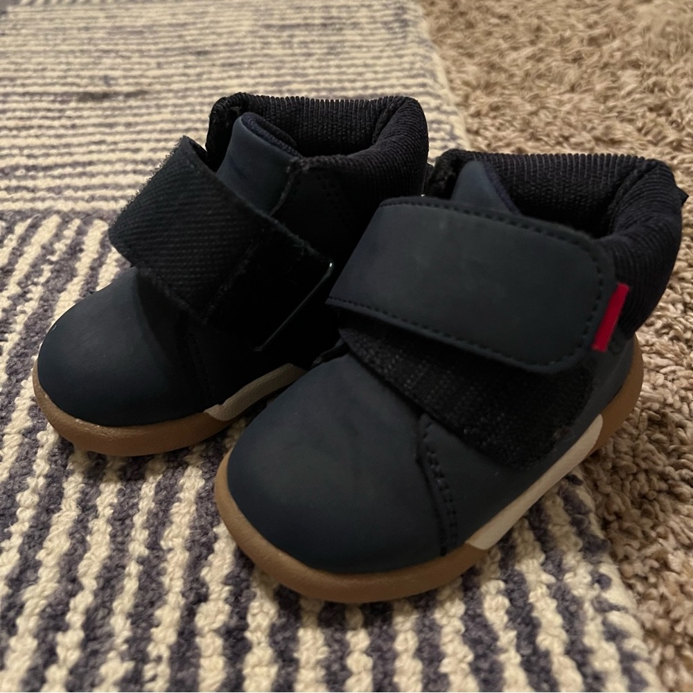 Boys Wonder Nation Size 3 Shoes - Navy and Tan